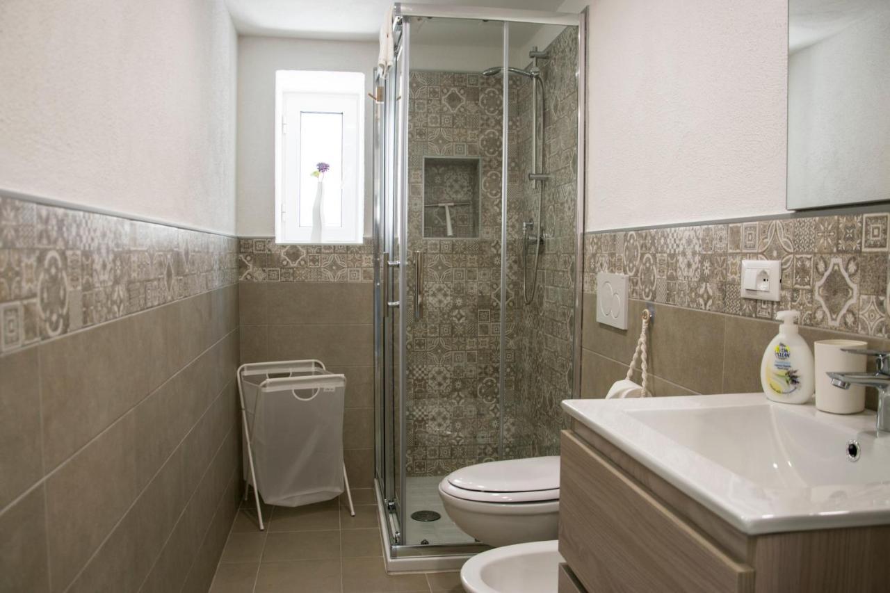 Porcavilla B&B Ischia Bagian luar foto